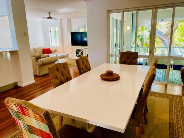 Beachview Apartments At Villa Paradiso Palm Cove Exterior foto