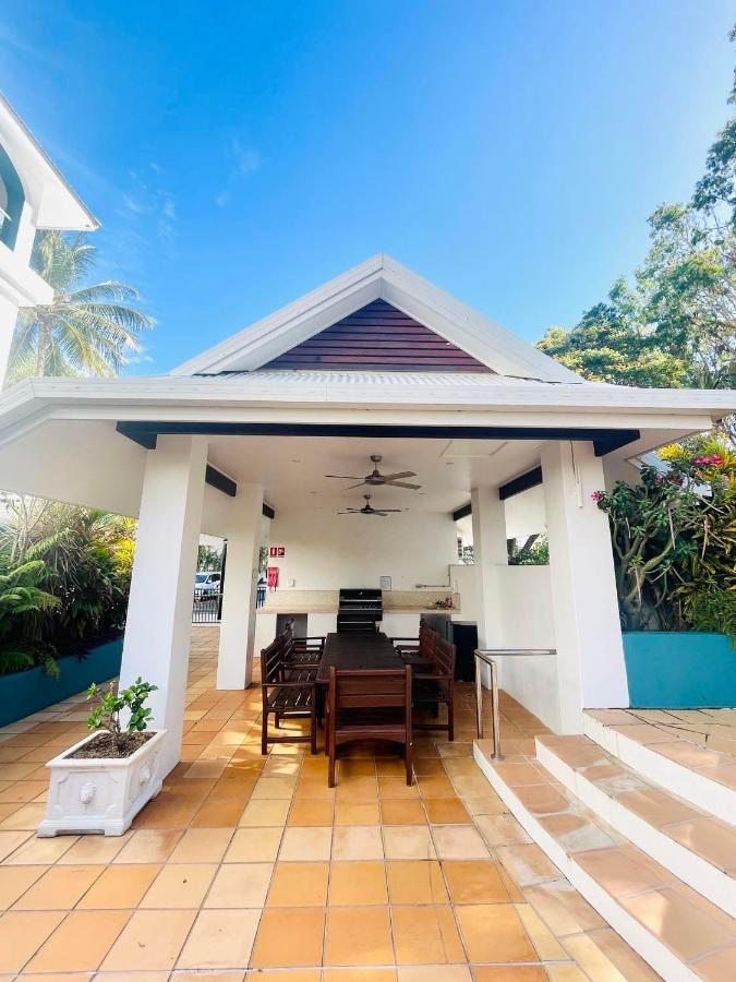 Beachview Apartments At Villa Paradiso Palm Cove Exterior foto