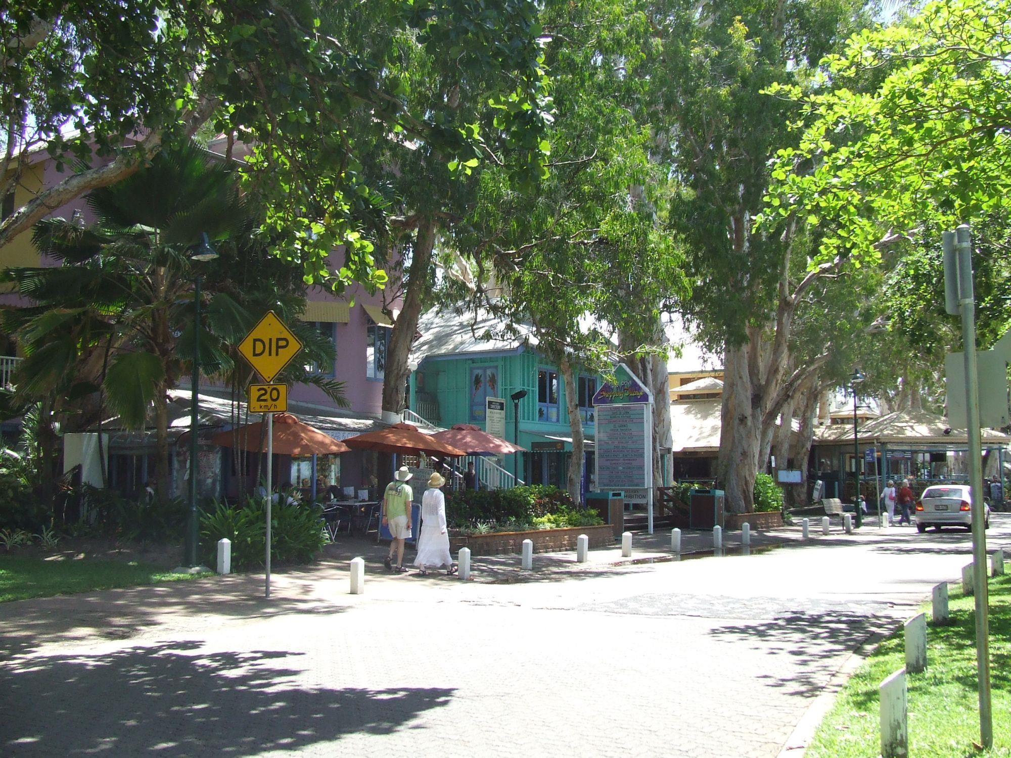 Beachview Apartments At Villa Paradiso Palm Cove Exterior foto
